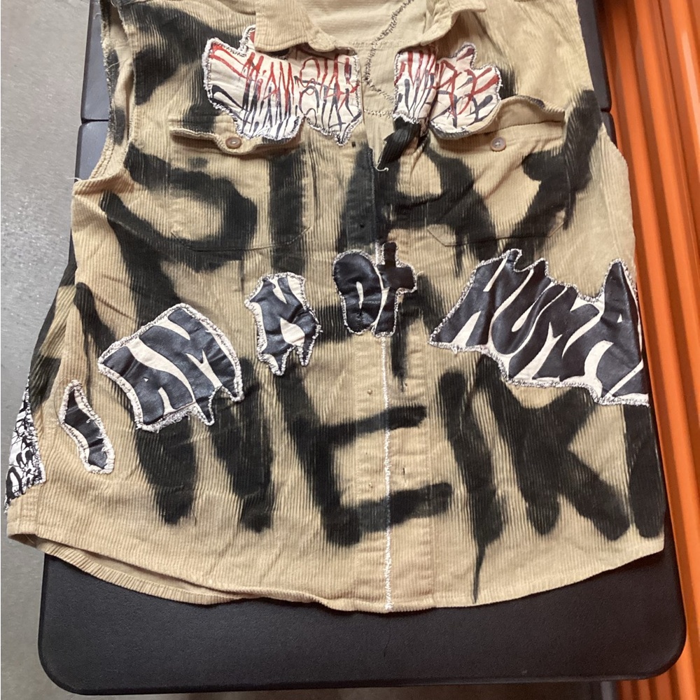 Stylish Tan Graphic Men's Vest